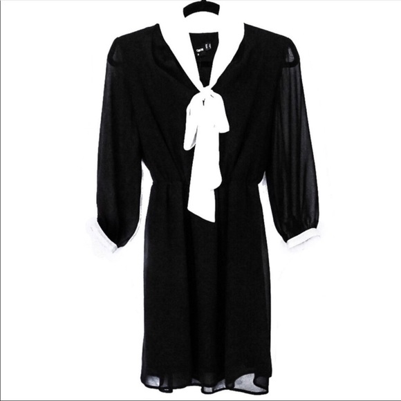 ASOS Dresses & Skirts - ASOS Black & White Long Sleeve Bow Dress